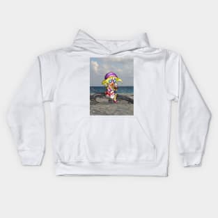 cartoon girl on a cuban beach Kids Hoodie